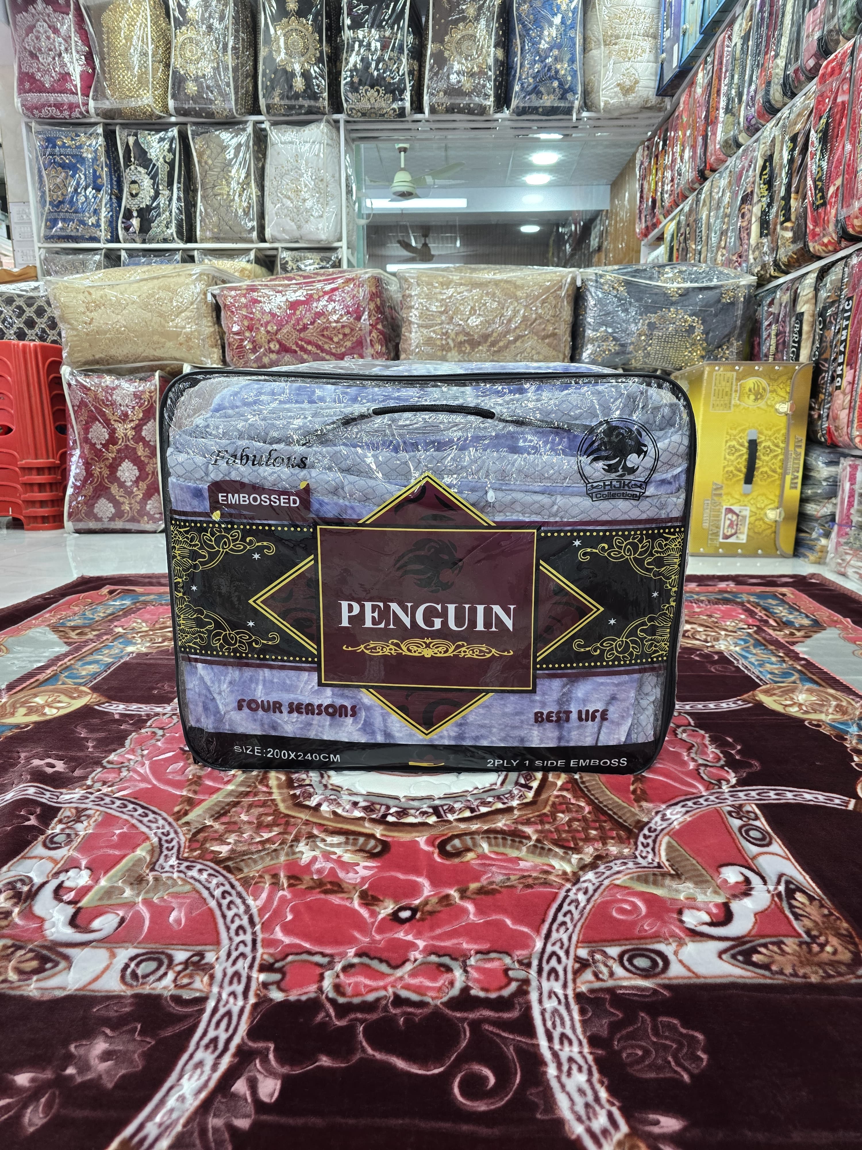 Penguin double bed cloudy blanket
